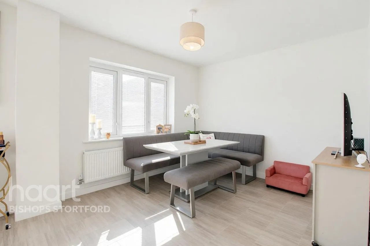 Bluebell Walk, Bishop's Stortford, CM22, photo 13