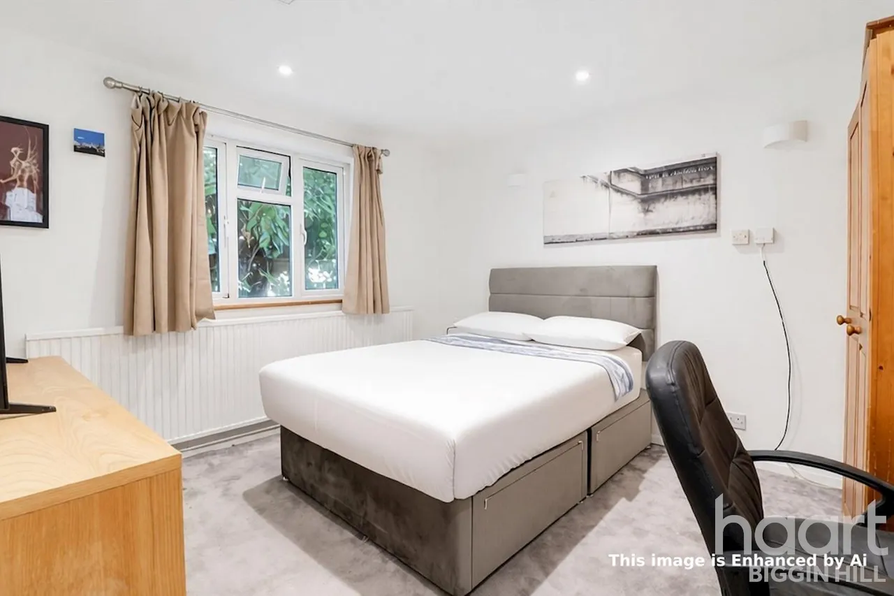 Paynesfield Road, Tatsfield, TN16, photo 15