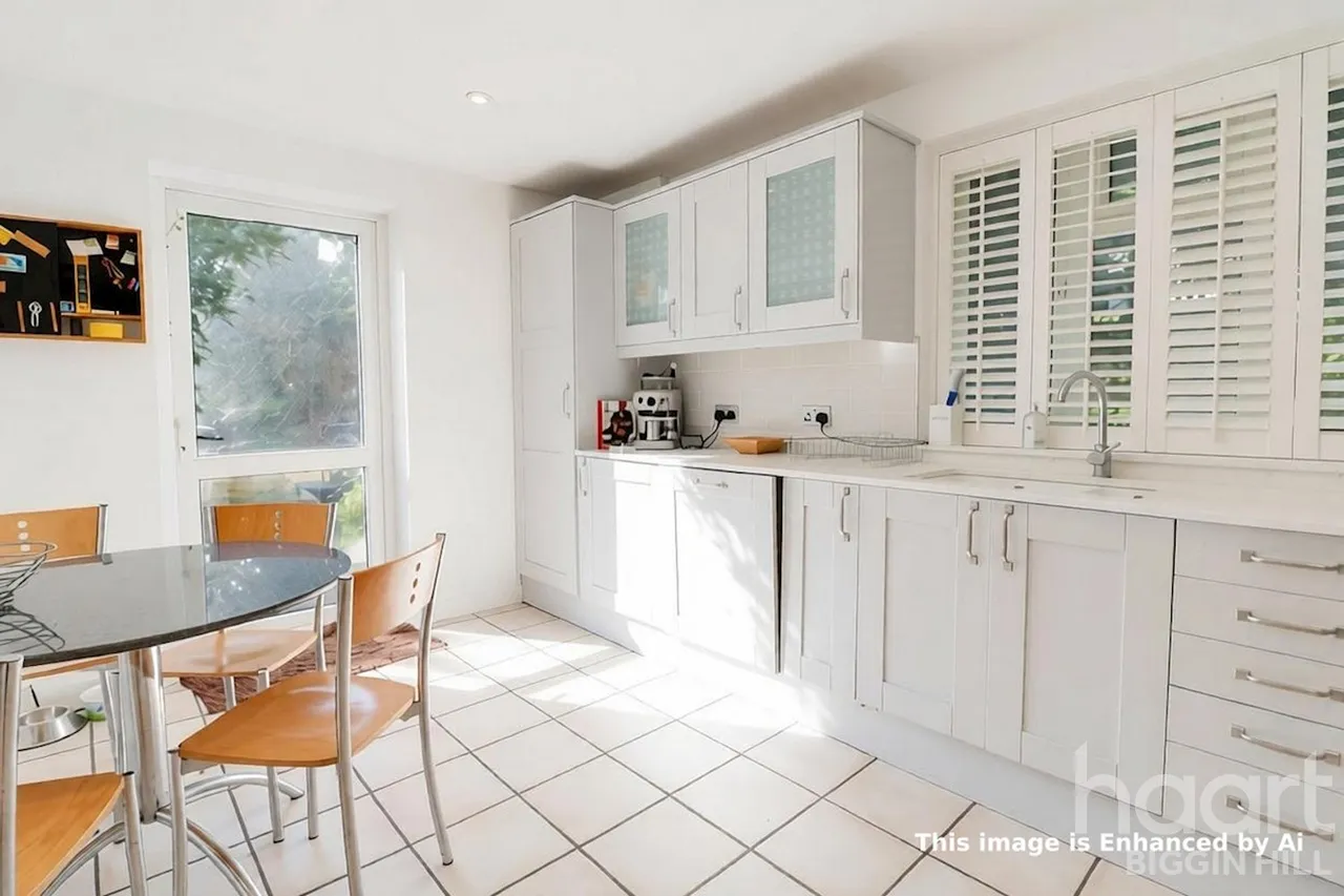 Paynesfield Road, Tatsfield, TN16, photo 6