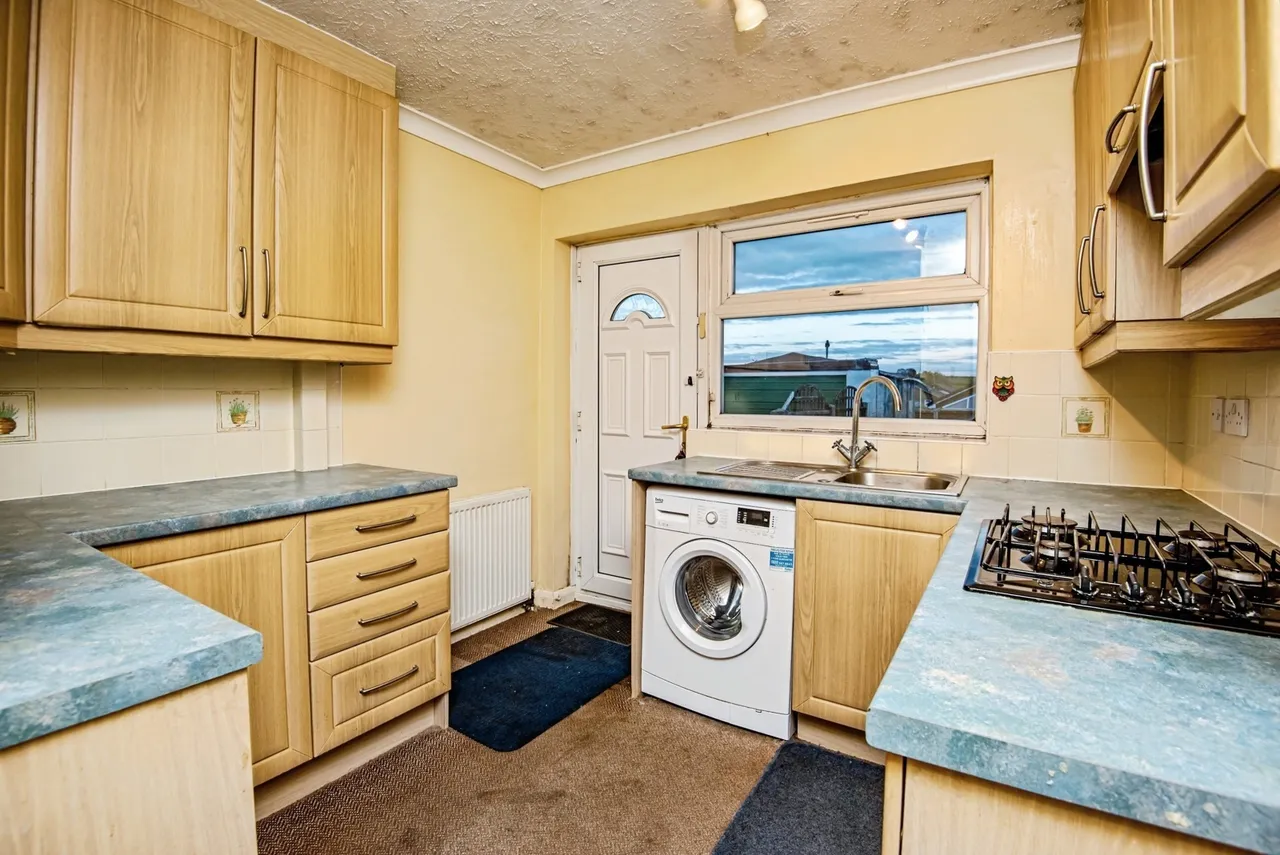 Coltishall Avenue, Bramley, Rotherham, South Yorkshire, S66, photo 4