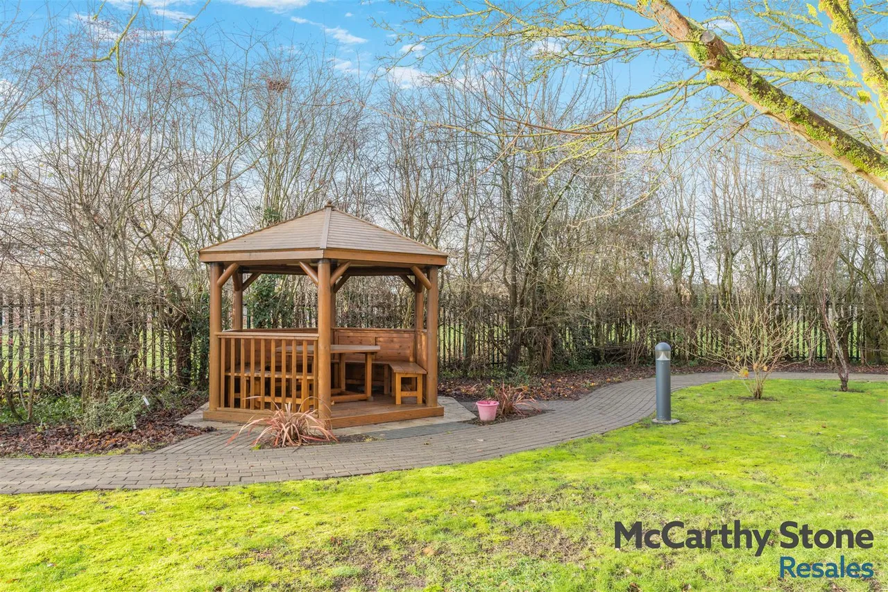 Overdale, Bedford, MK41, photo 19