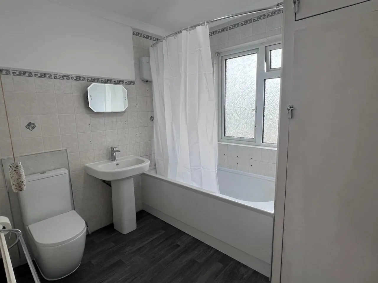 Heol Nant, North Cornelly, CF33, photo 12