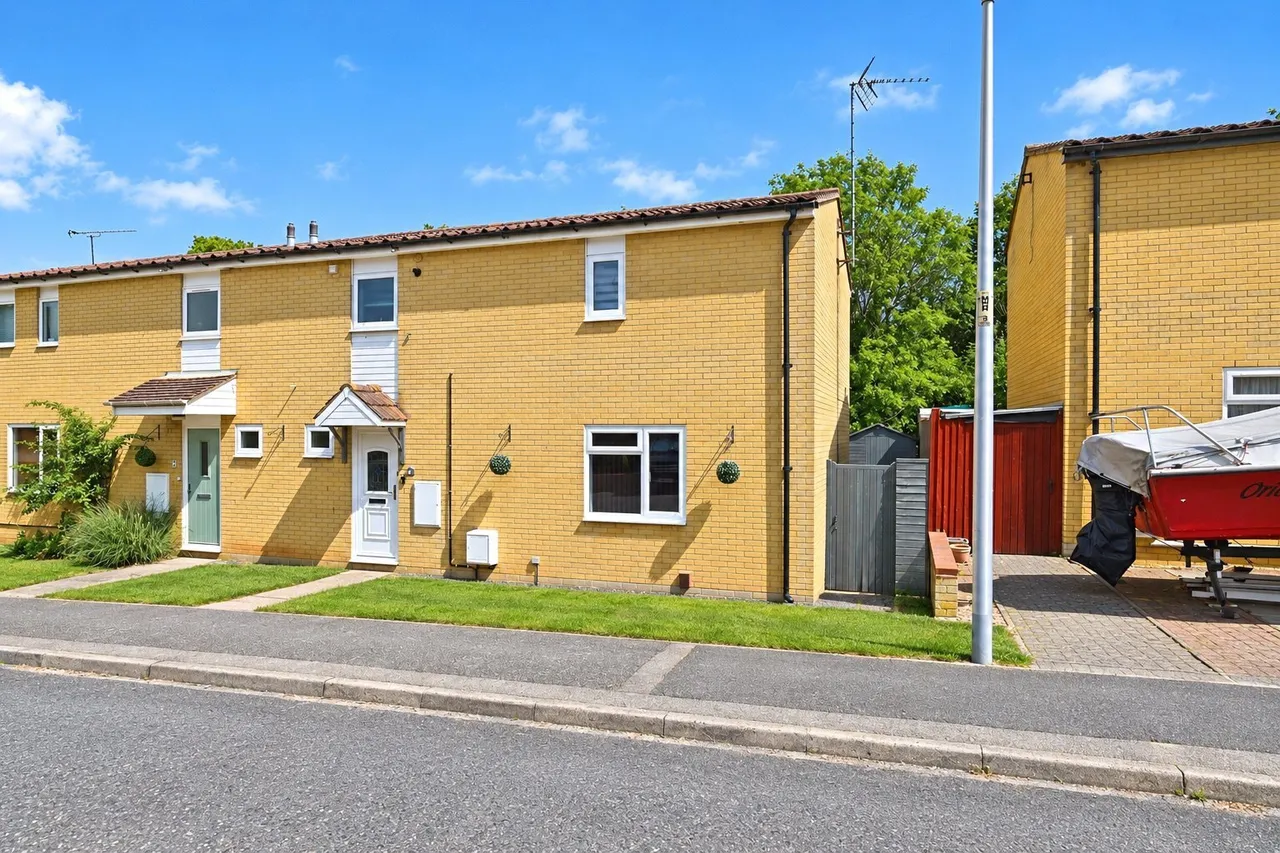 3 bed house for sale, Monkwood Close, Rochester, ME1