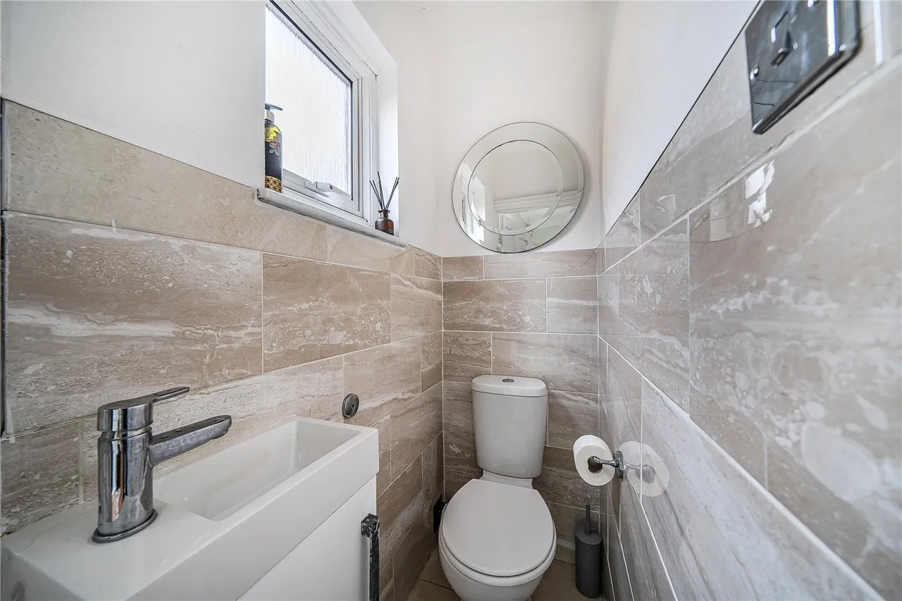 Pield Heath Road, UB8, photo 7
