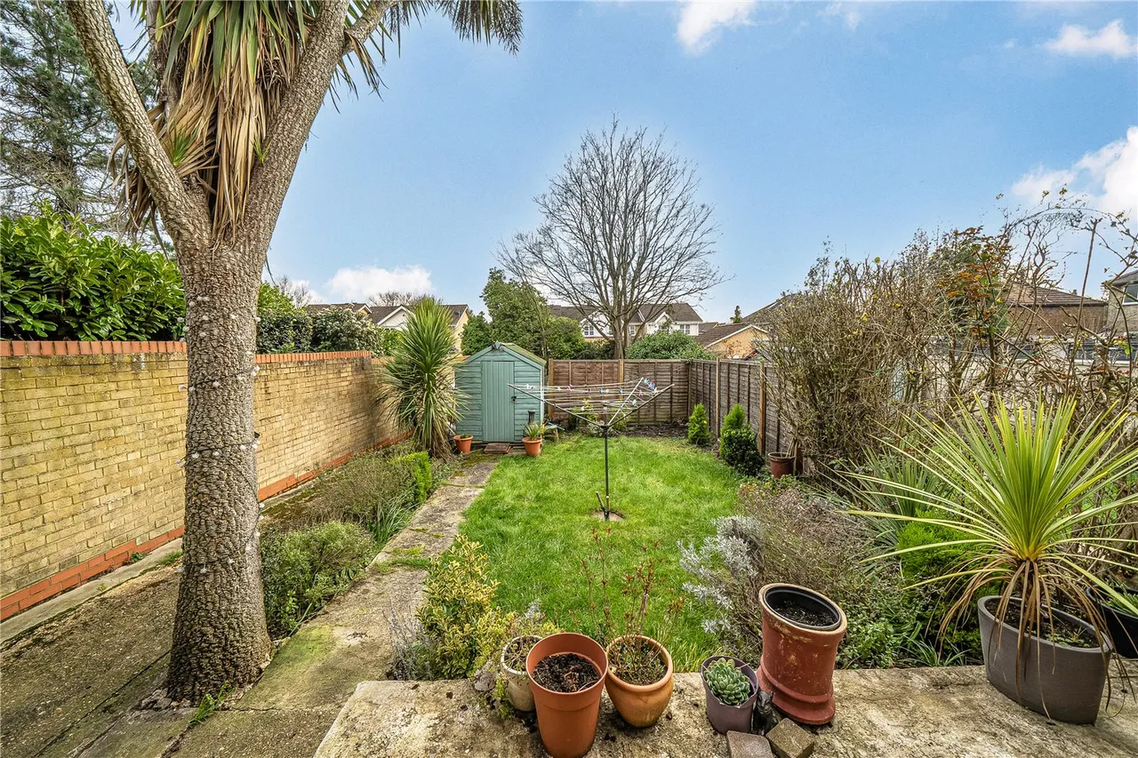 Pield Heath Road, UB8, photo 9
