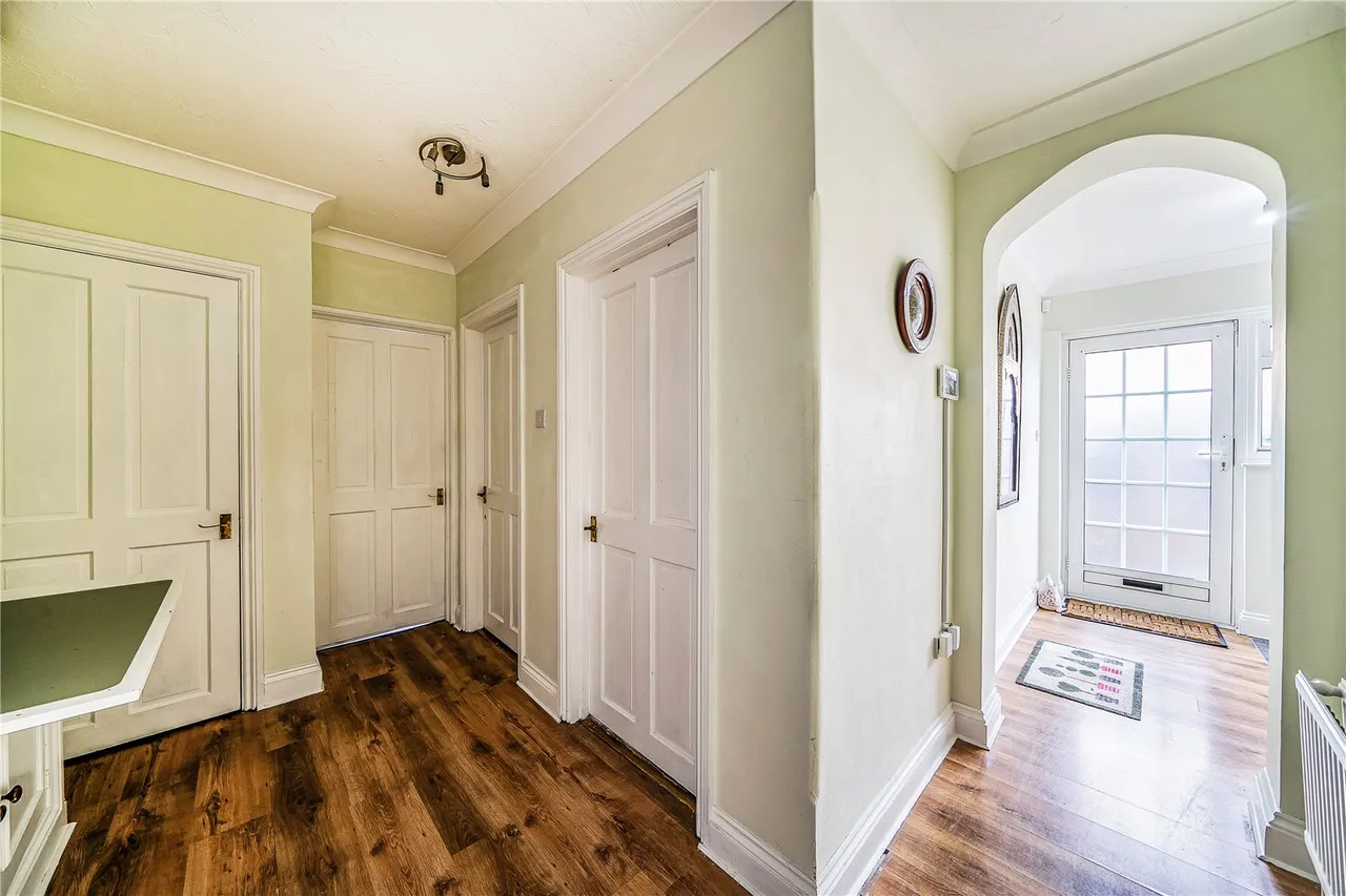 Pield Heath Road, UB8, photo 15