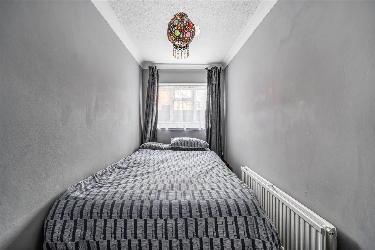 Pield Heath Road, UB8, photo 17