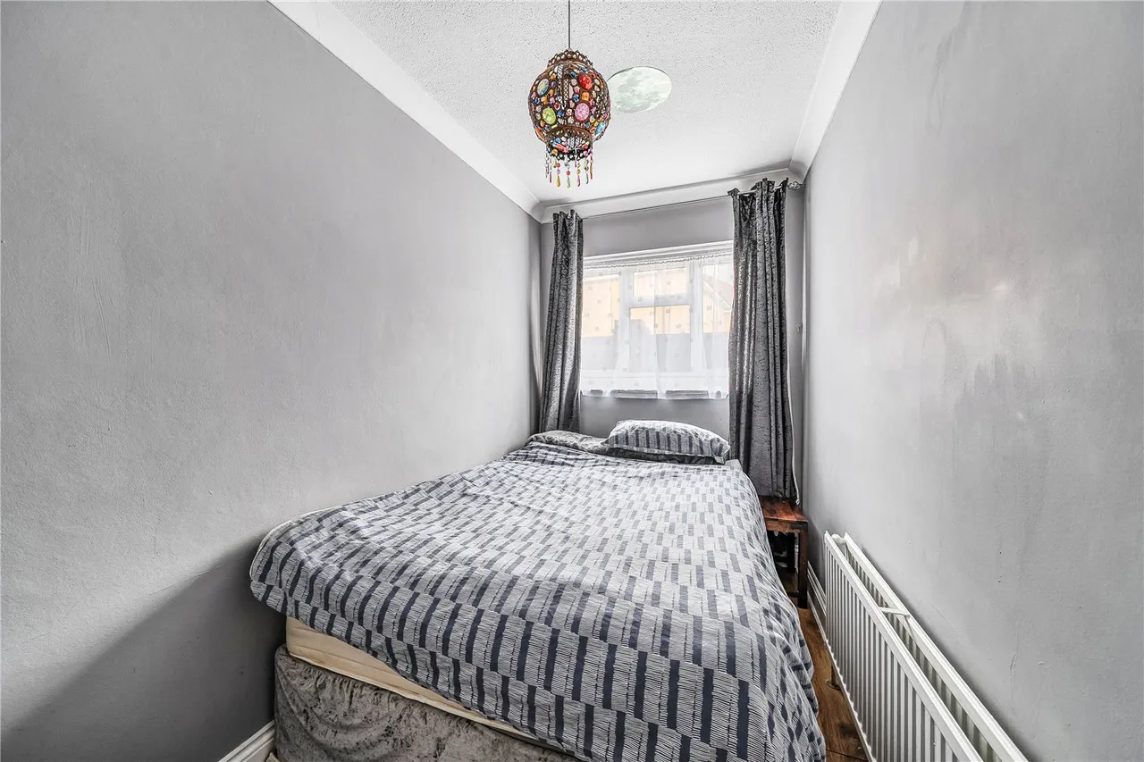 Pield Heath Road, UB8, photo 6