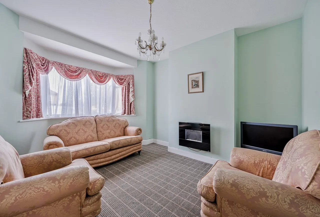 Sutton Common Road, Sutton, SM3 9NH, photo 5