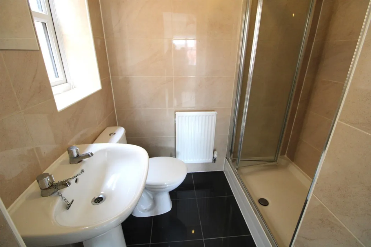 Woodhouses Avenue, Audenshaw, M34, photo 10