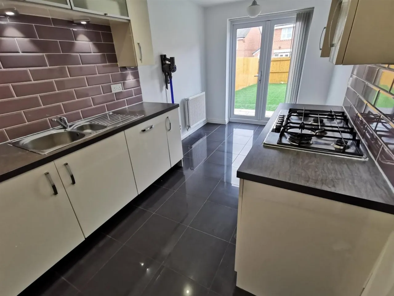 Woodhouses Avenue, Audenshaw, M34, photo 4