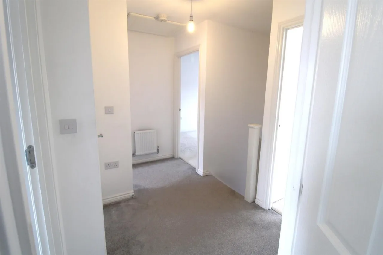 Woodhouses Avenue, Audenshaw, M34, photo 15