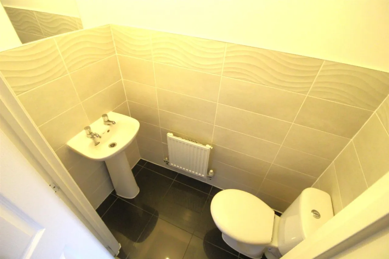 Woodhouses Avenue, Audenshaw, M34, photo 7
