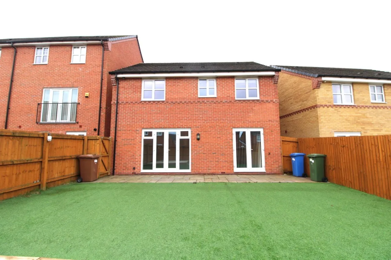 Woodhouses Avenue, Audenshaw, M34, photo 18