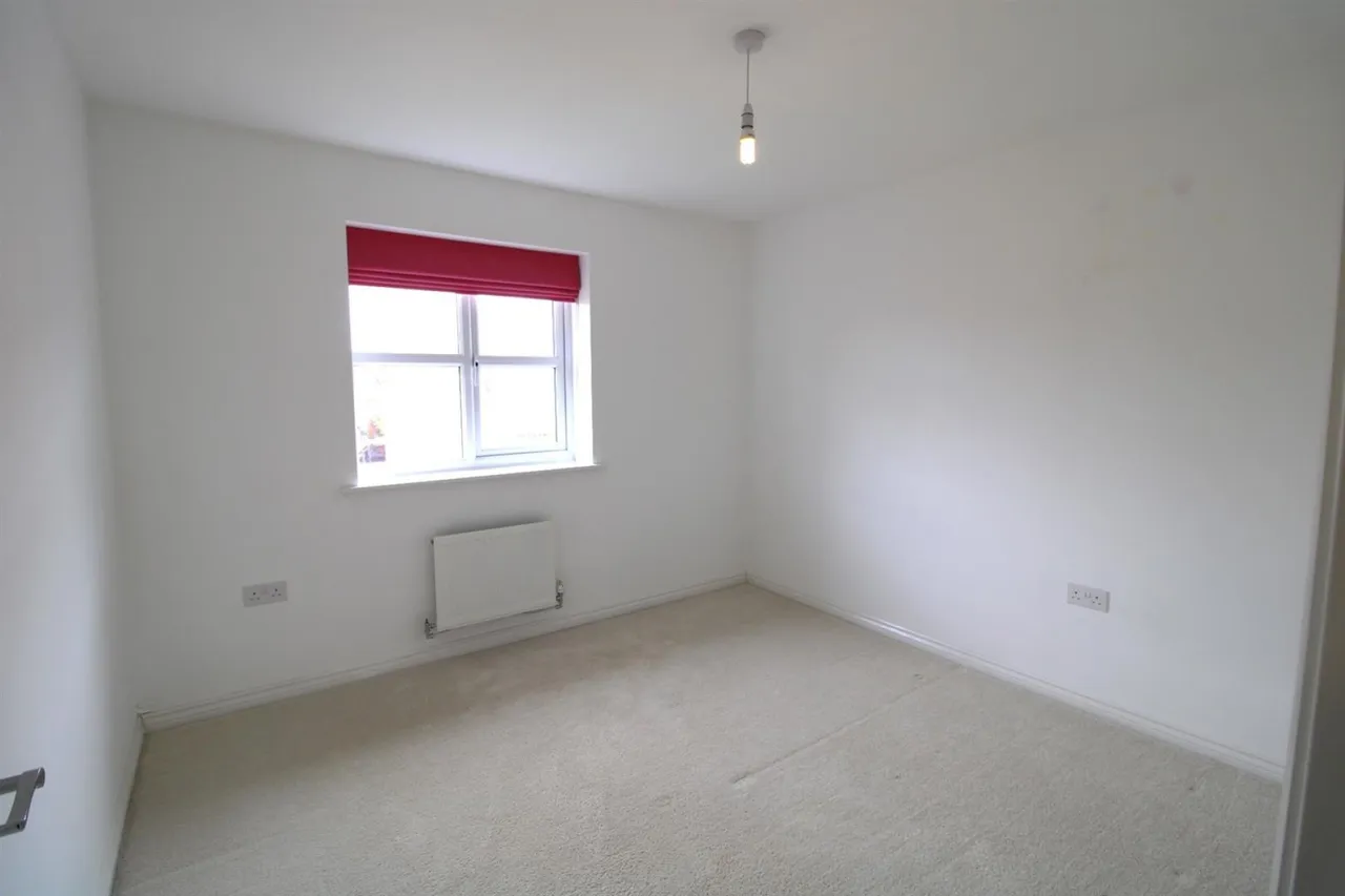 Woodhouses Avenue, Audenshaw, M34, photo 13