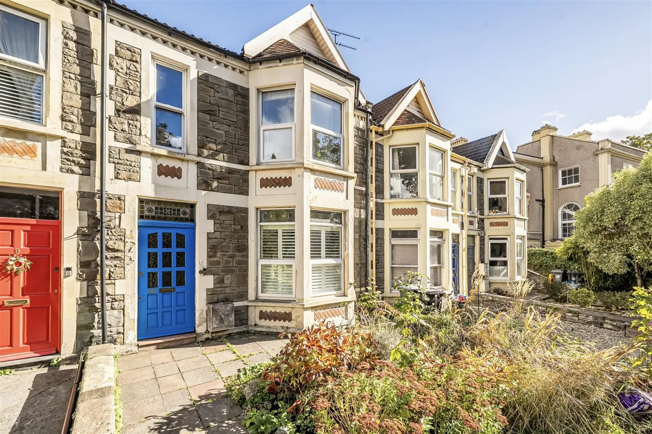2 bed flat for sale, Grove Park, Brislington, BS4