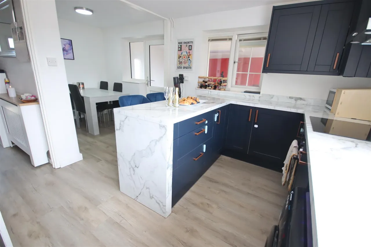 Pipsmore Road, Chippenham, photo 6