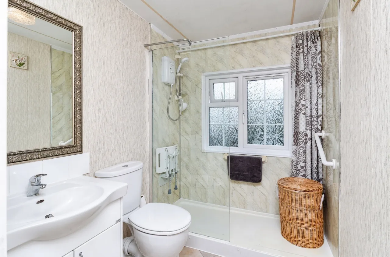 Lodgefield Park, Stafford, ST17, photo 8