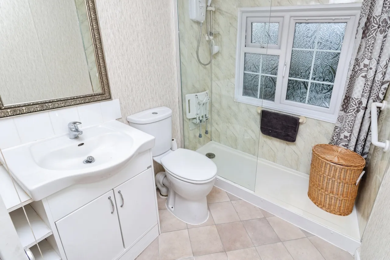 Lodgefield Park, Stafford, ST17, photo 13