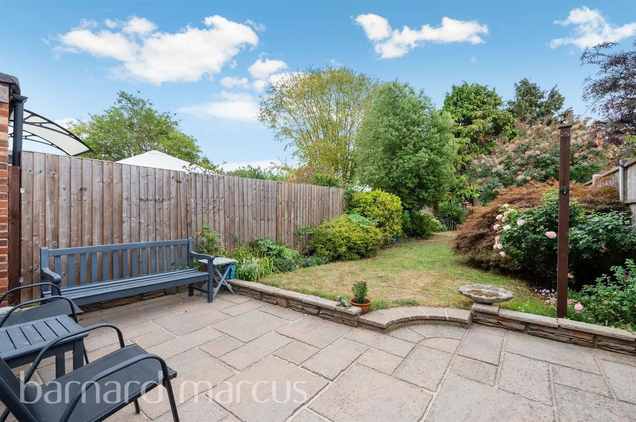 Cranleigh Road, Feltham, TW13, photo 9