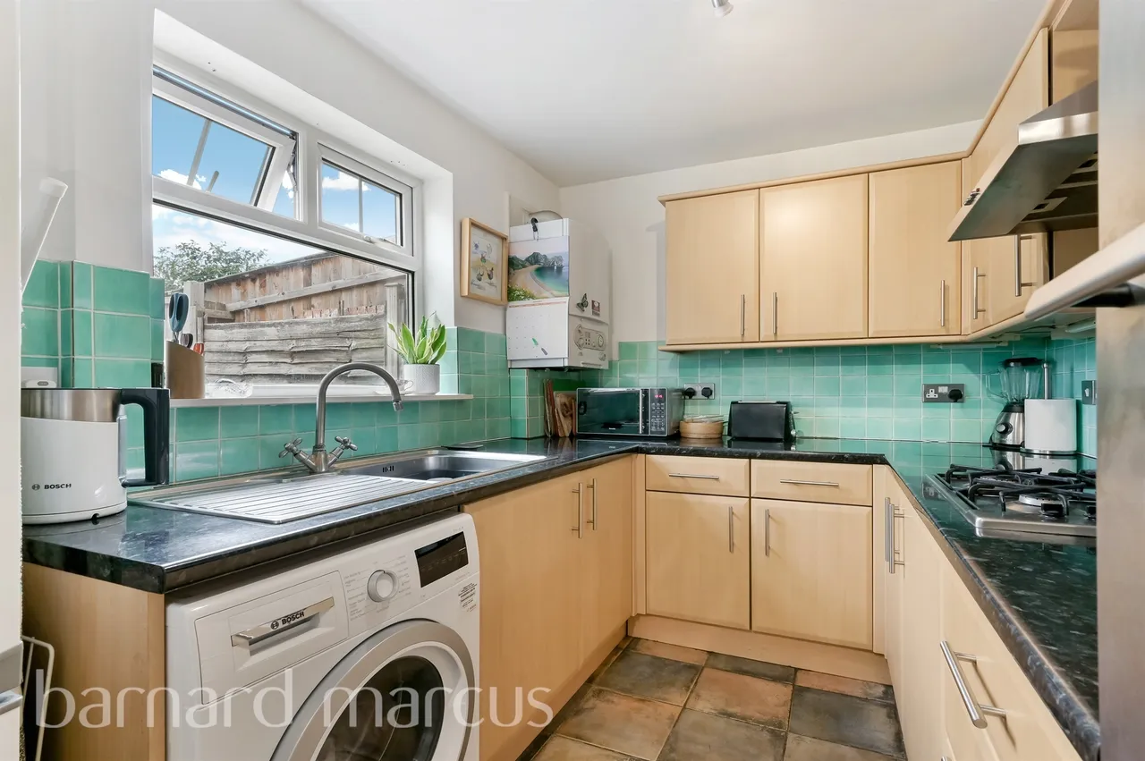 Cranleigh Road, Feltham, TW13, photo 4