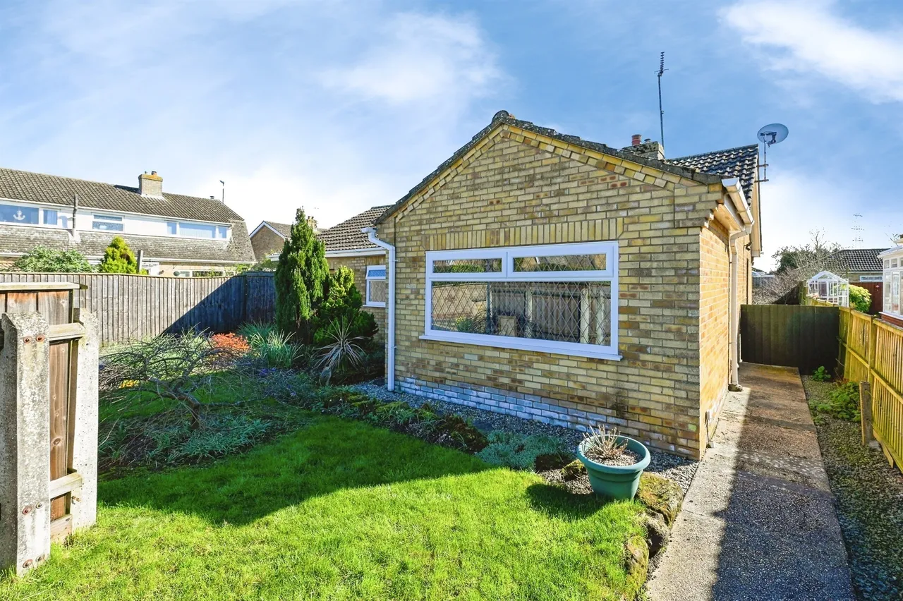 Hazel Close, West Winch, PE33, photo 19