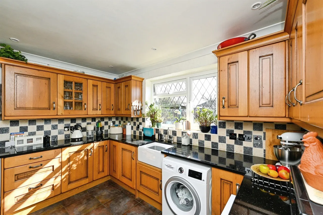 Hazel Close, West Winch, PE33, photo 6