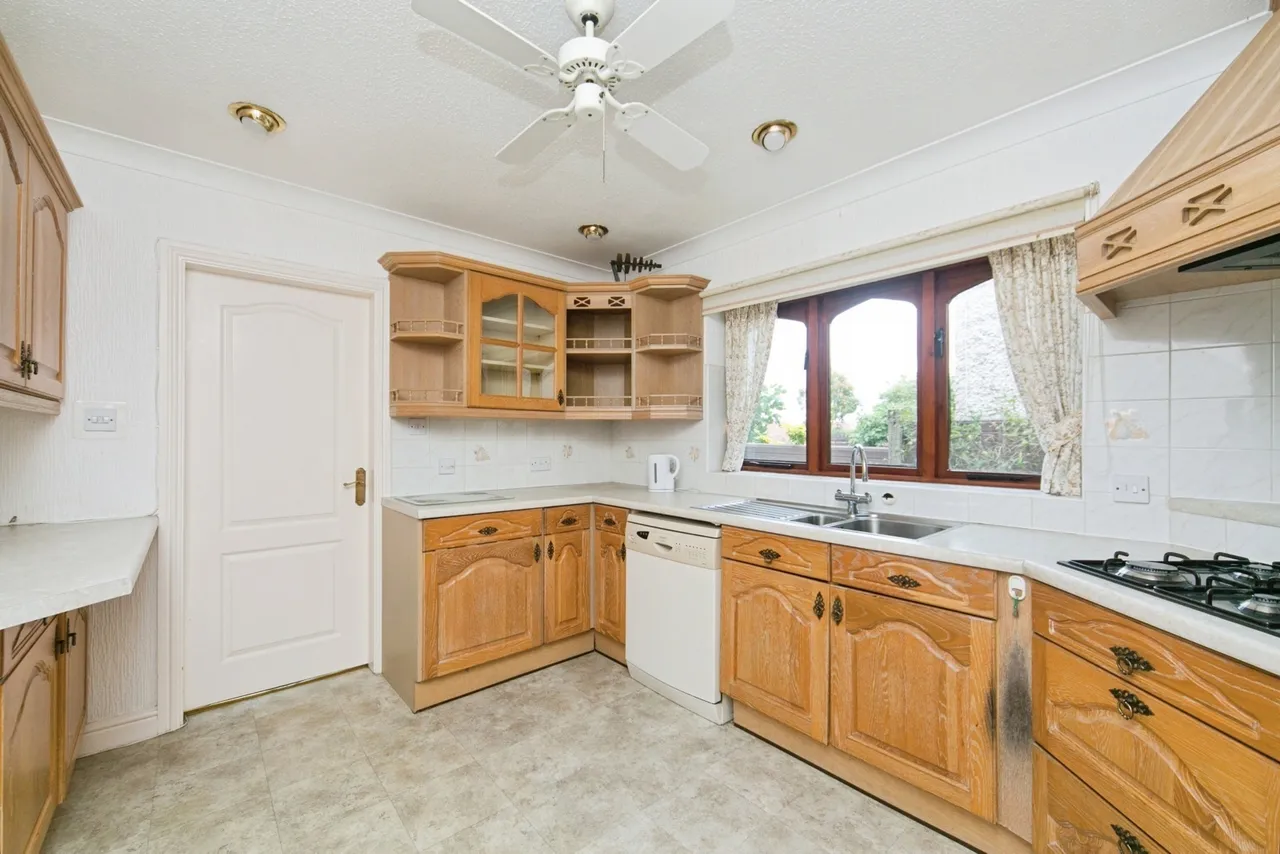 Bryn Colwyn, Colwyn Bay, LL29, photo 8