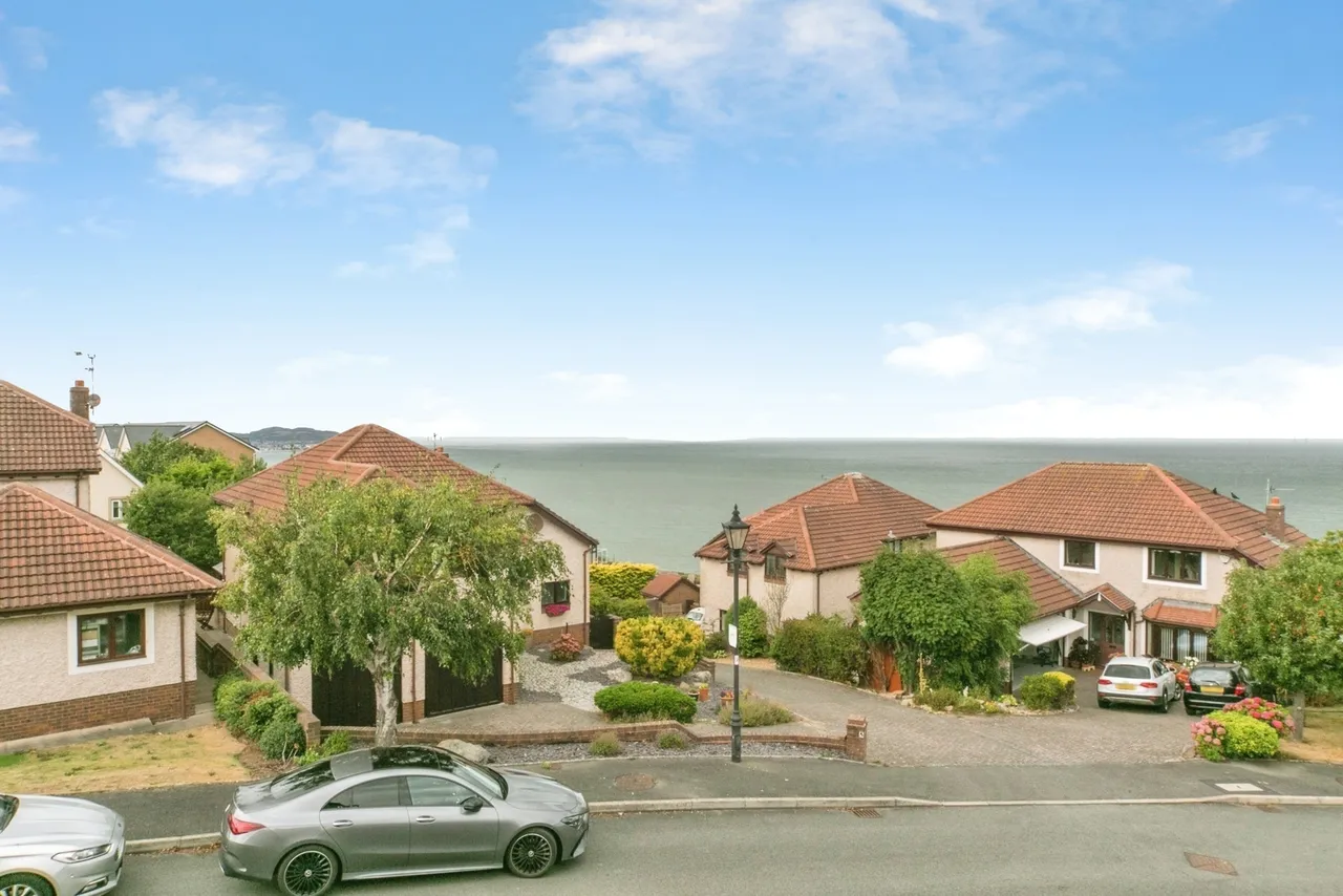 Bryn Colwyn, Colwyn Bay, LL29, photo 2