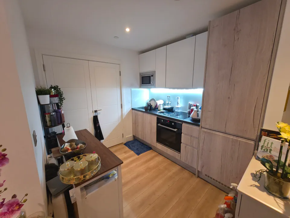 Flat 7 Newacre House, Wood Street, East Grinstead, West Sussex, photo 2