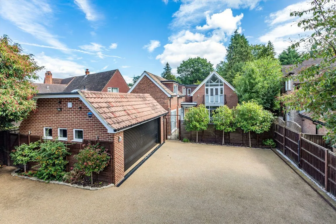 Dartnell Park Road, West Byfleet, KT14, photo 19