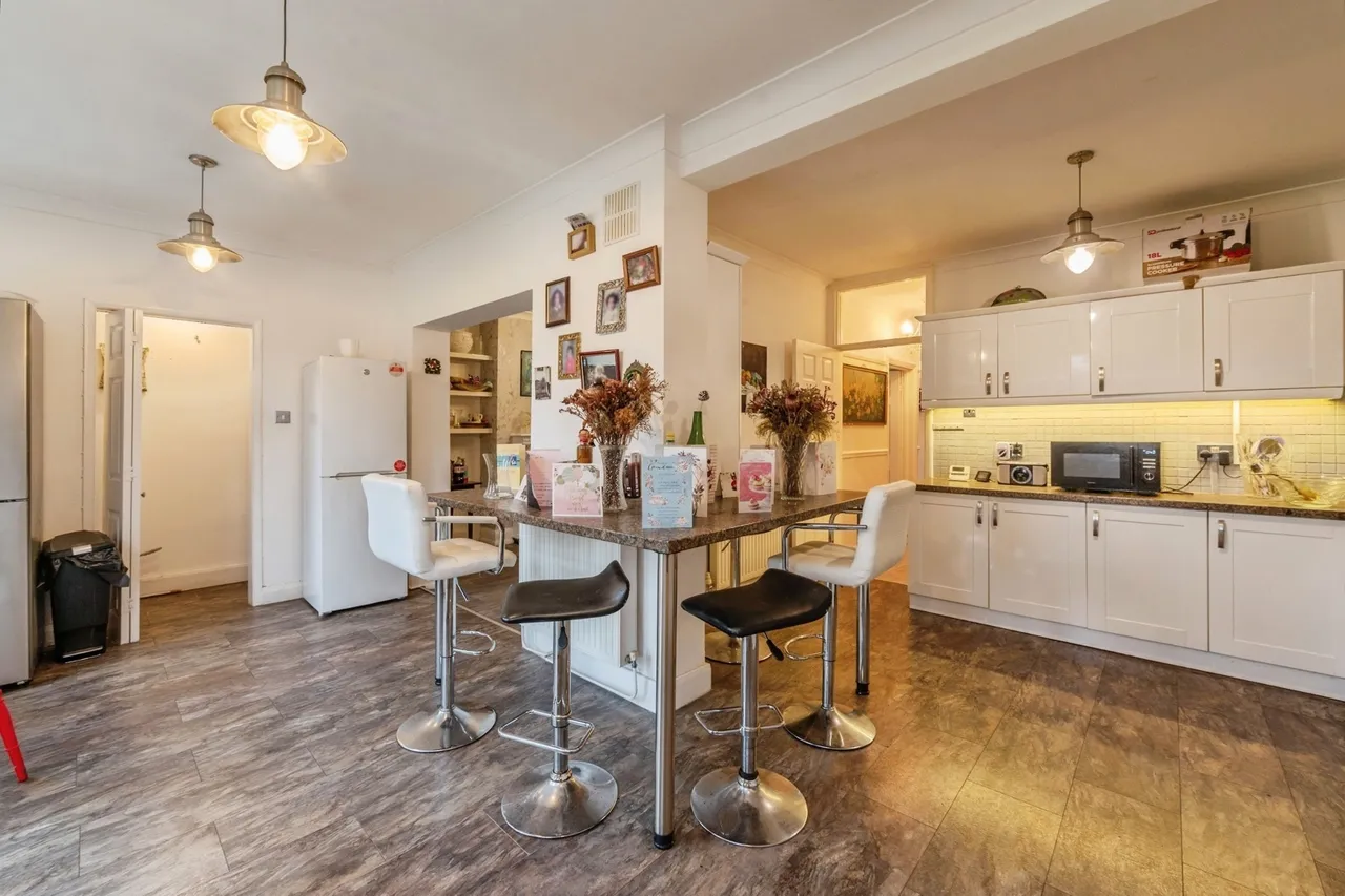 Walsingham Road, Southend-On-Sea, SS2, photo 12