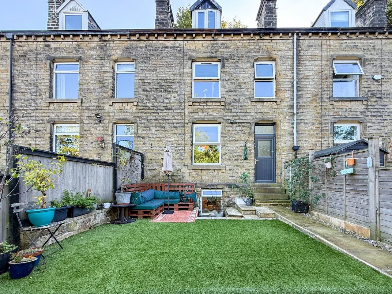 Miry Lane, Thongsbridge, photo 14