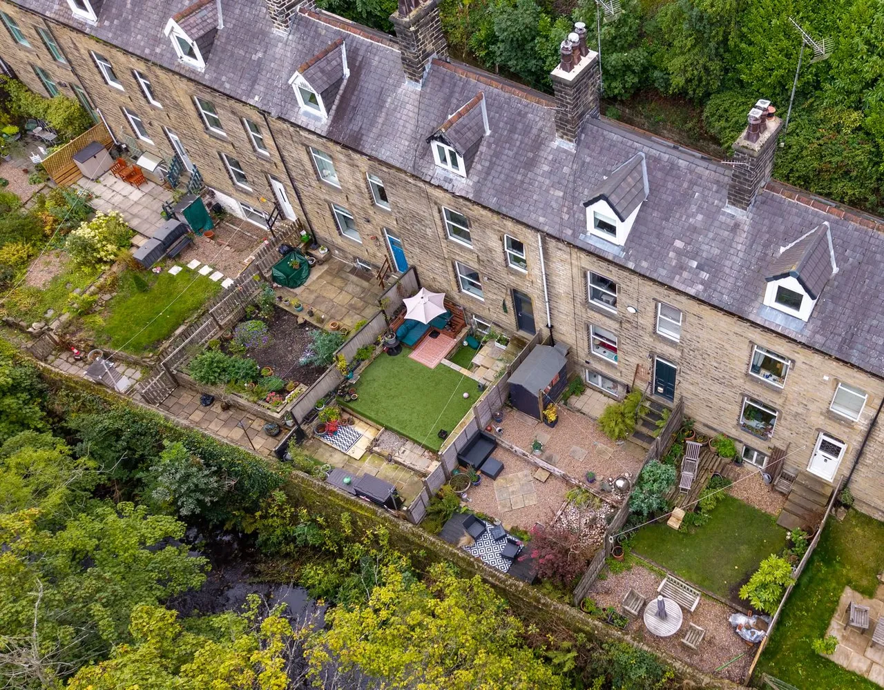 Miry Lane, Thongsbridge, photo 17