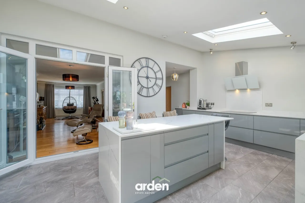 Regan Avenue, Shirley, B90, photo 4