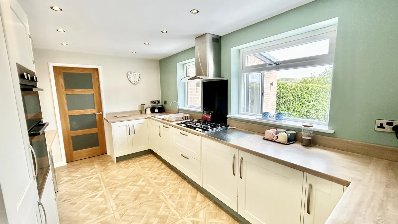 Burnley Road, Weir, OL13, photo 14