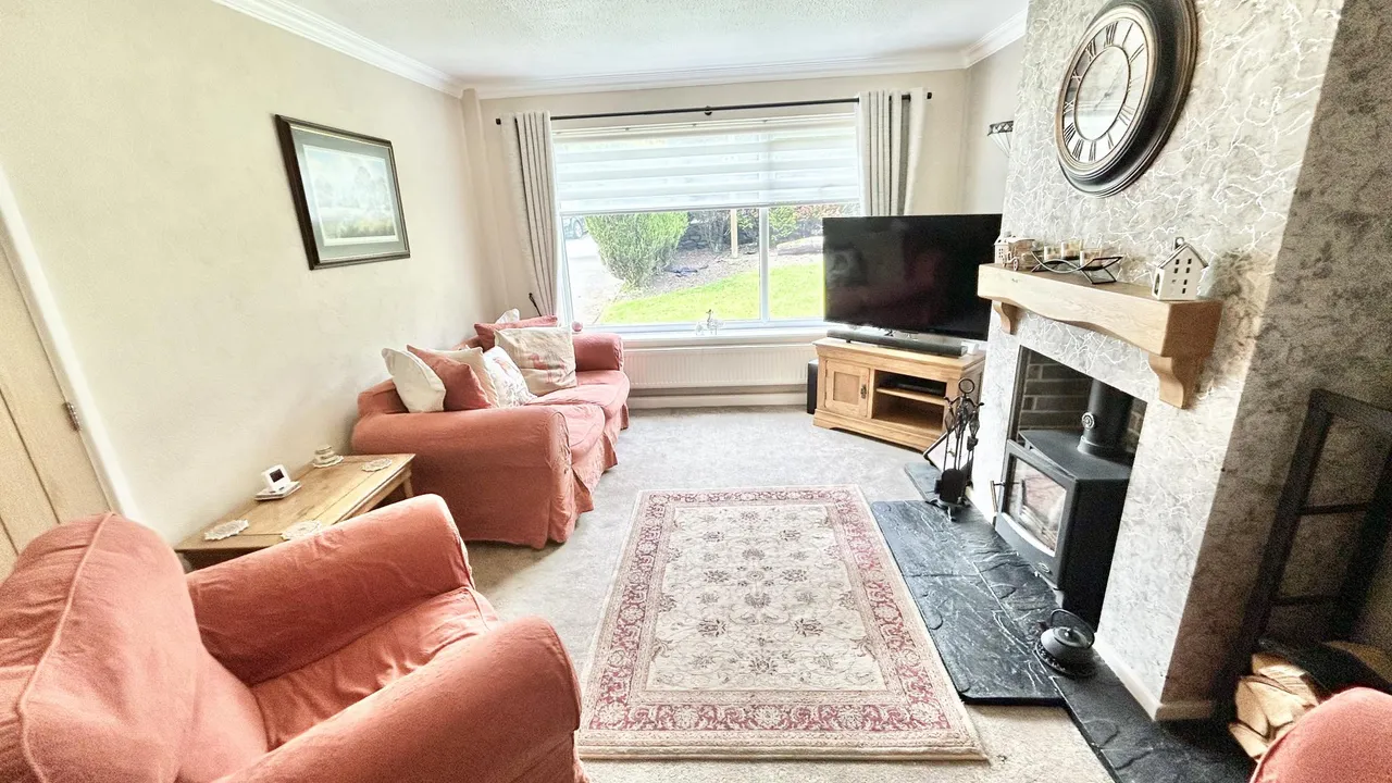 Burnley Road, Weir, OL13, photo 9