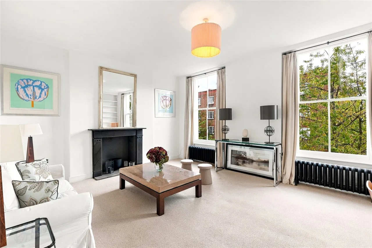 2 bed flat for sale, Cathcart Road, London, SW10