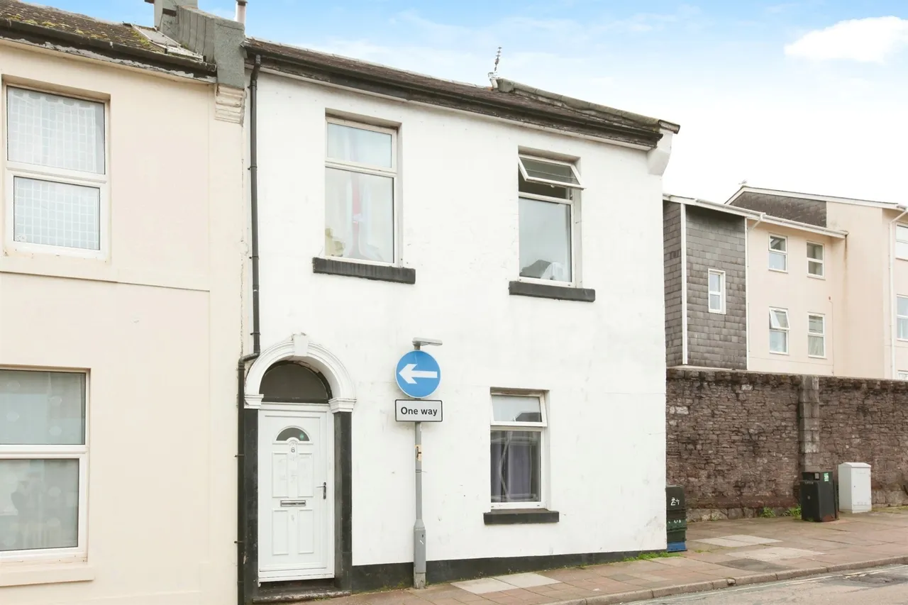 6 bed house for sale — East Street, Torquay