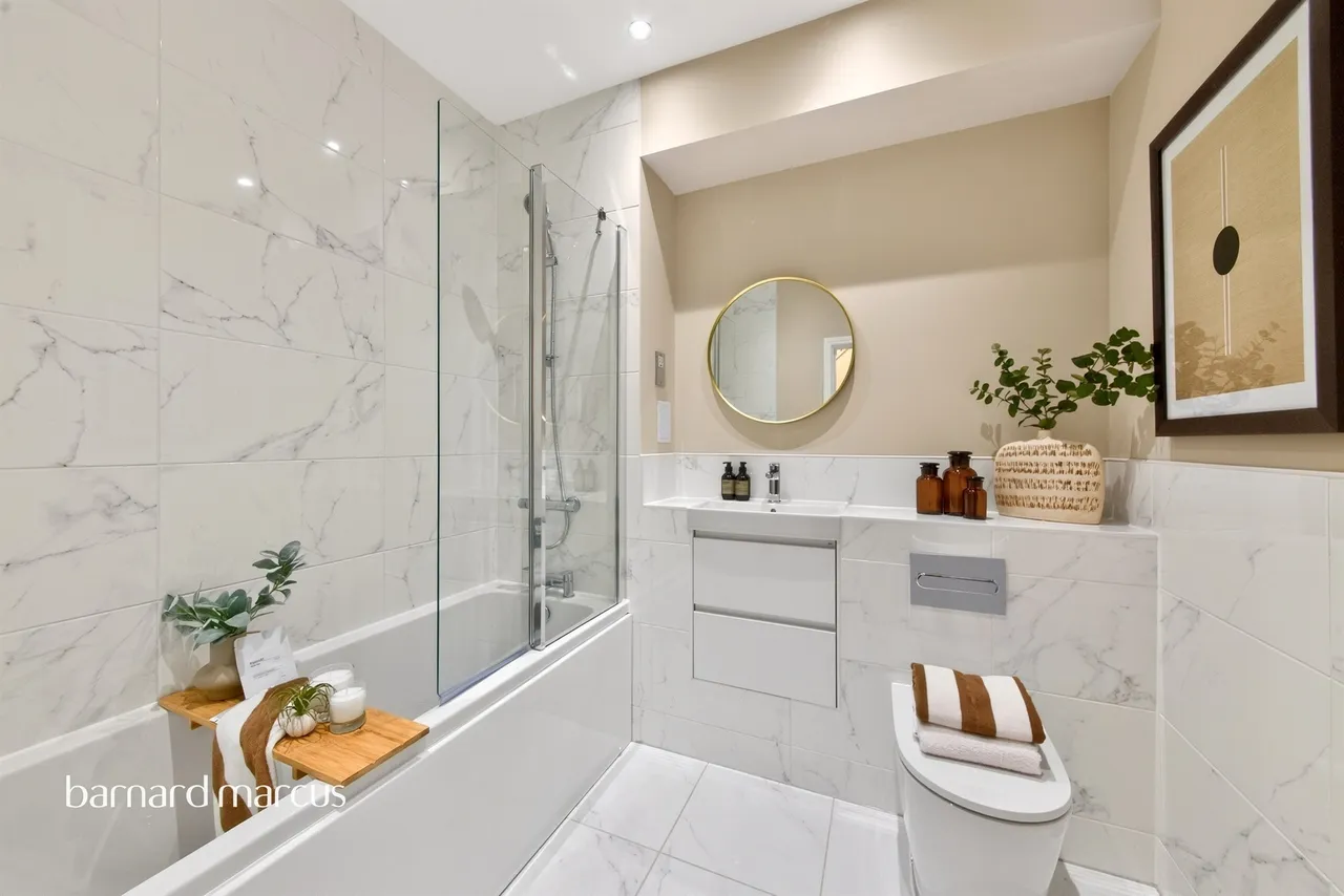 High Road, Finchley, N12, photo 9