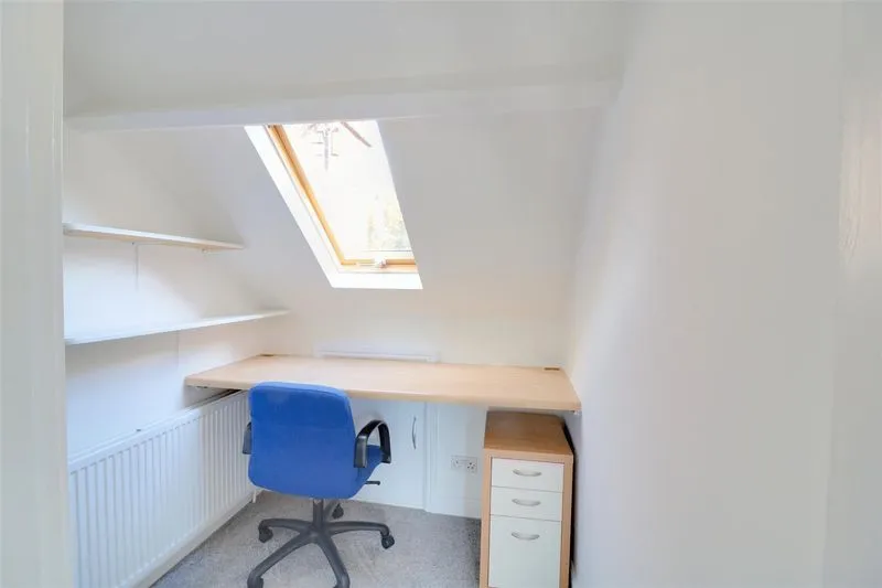Foxley Lane, Purley CR8 3EE, photo 4