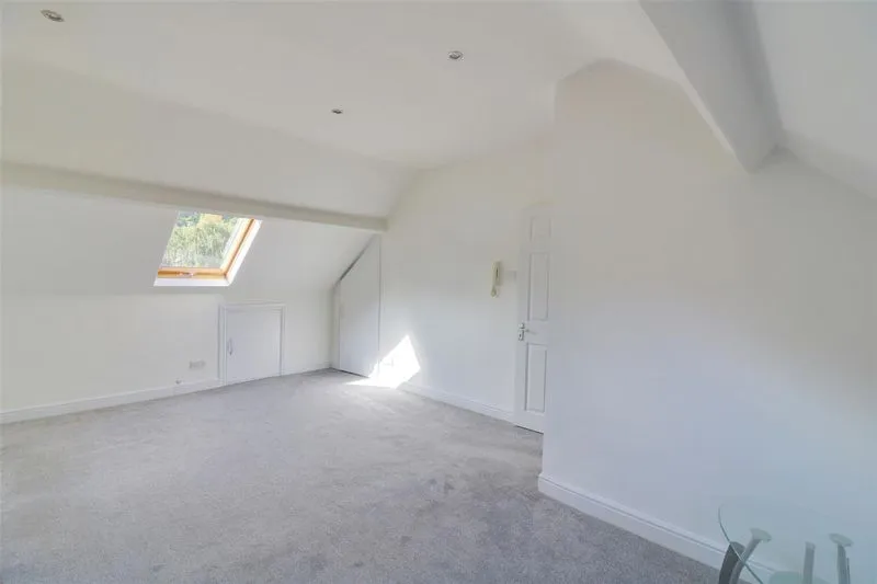 Foxley Lane, Purley CR8 3EE, photo 7