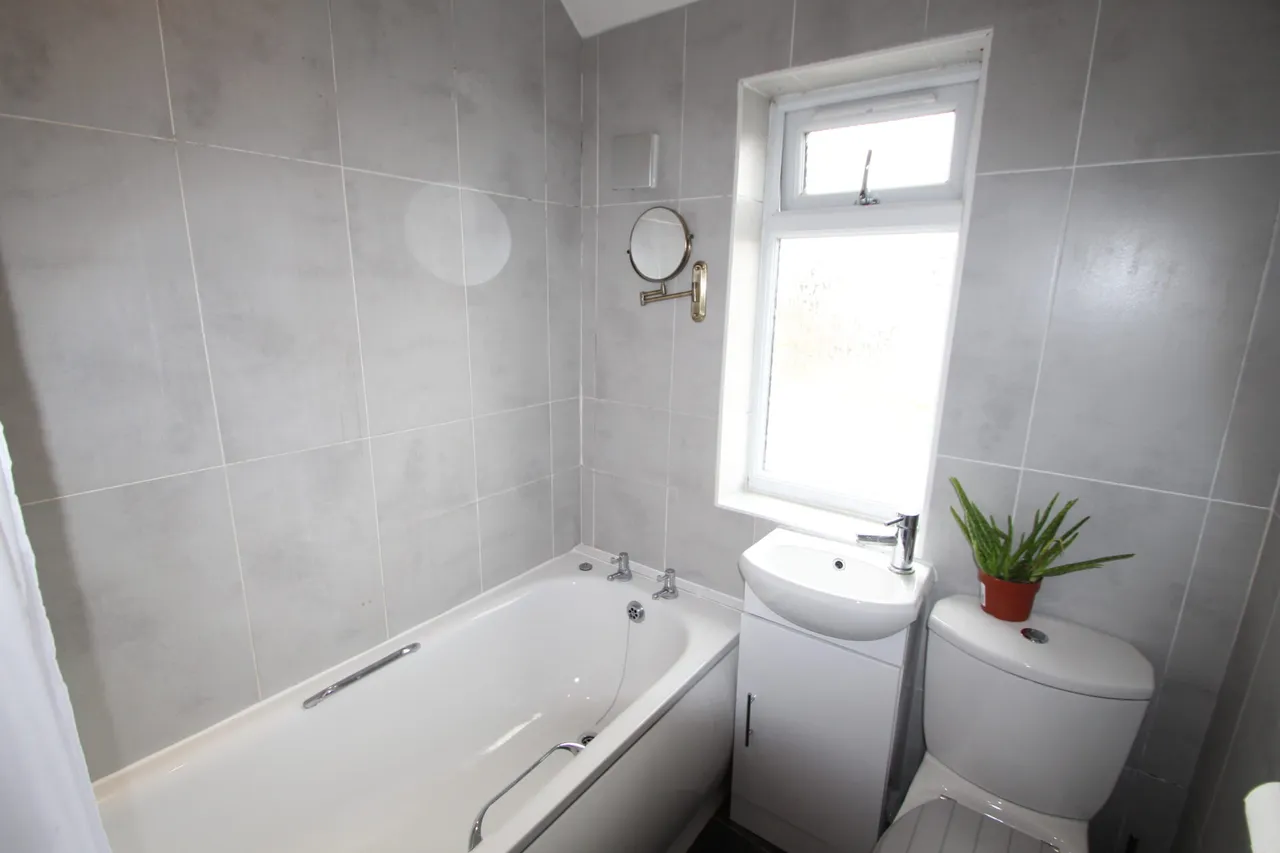 Stanhope Road, Swanscombe, photo 9
