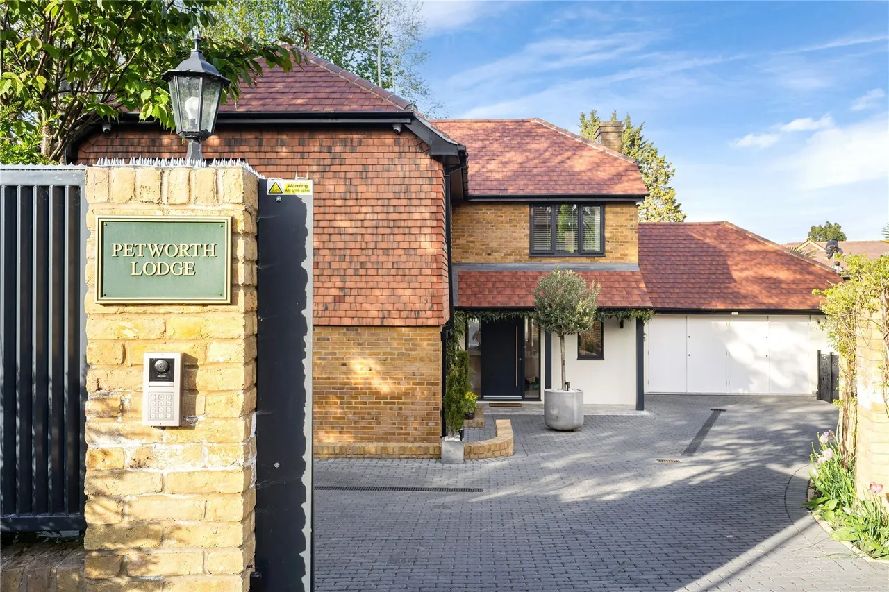 Beverley Lane, Kingston upon Thames, Surrey, KT2, photo 7