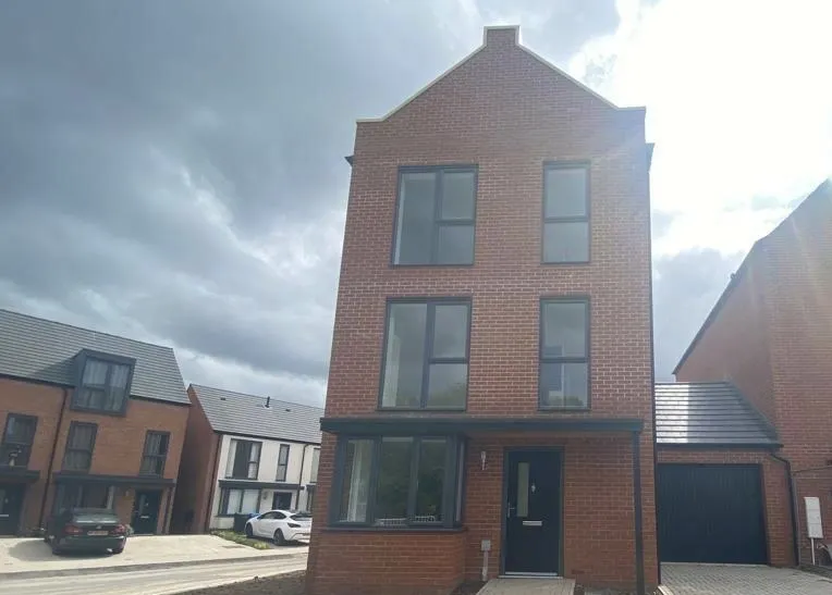 4 bed house to rent, Etteridge Drive, Derby, DE22