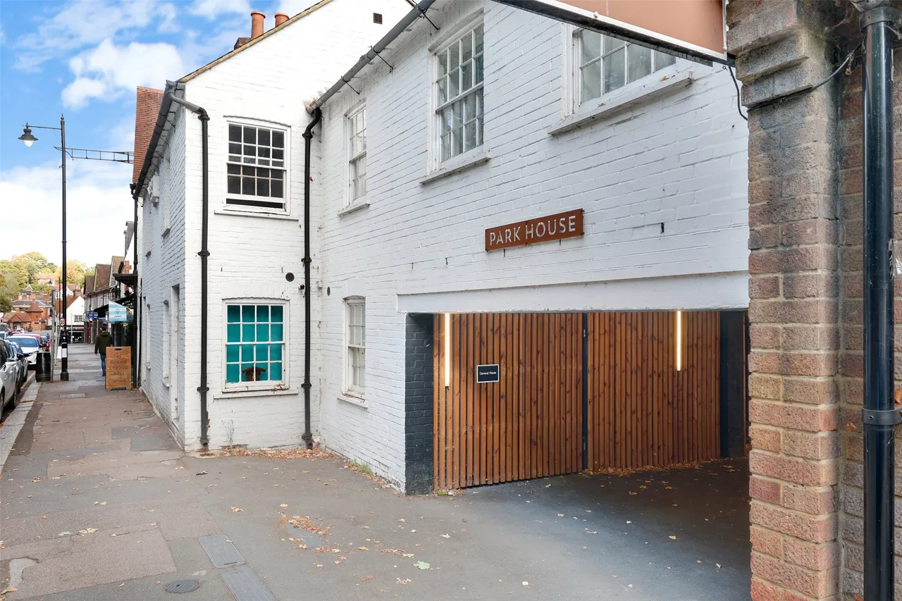 Bell Street, Reigate, RH2, photo 2