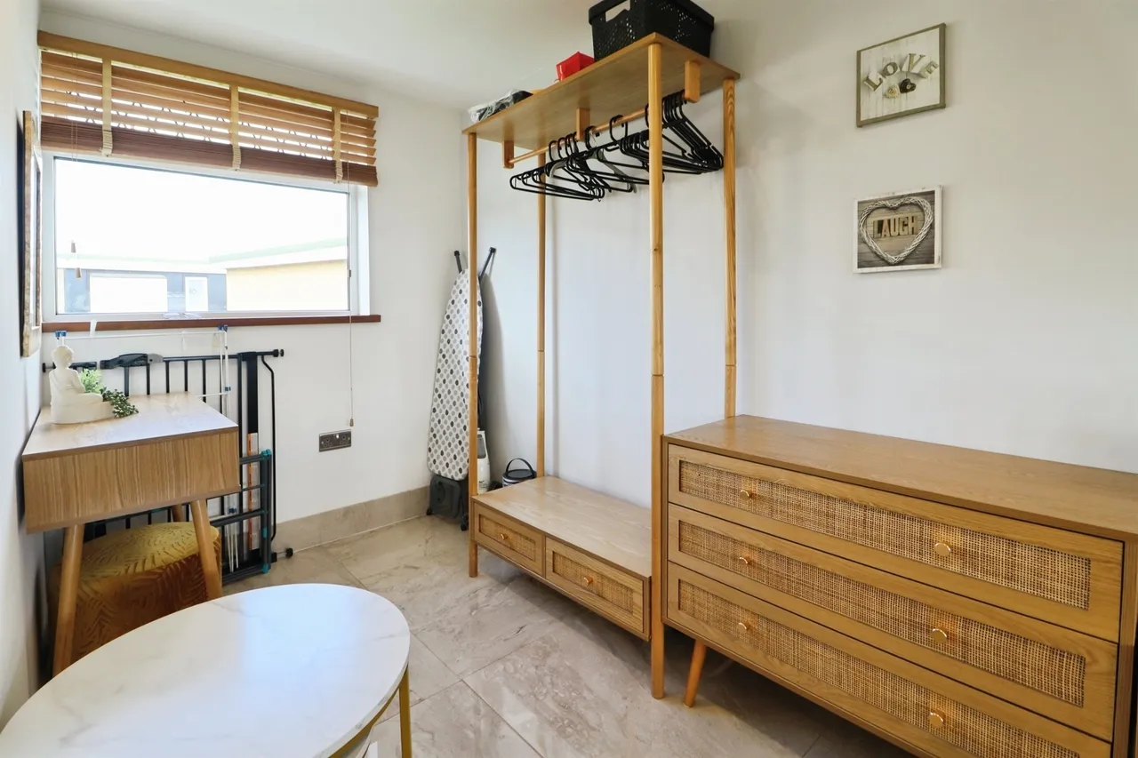 Fort Road, Penarth, CF64, photo 17