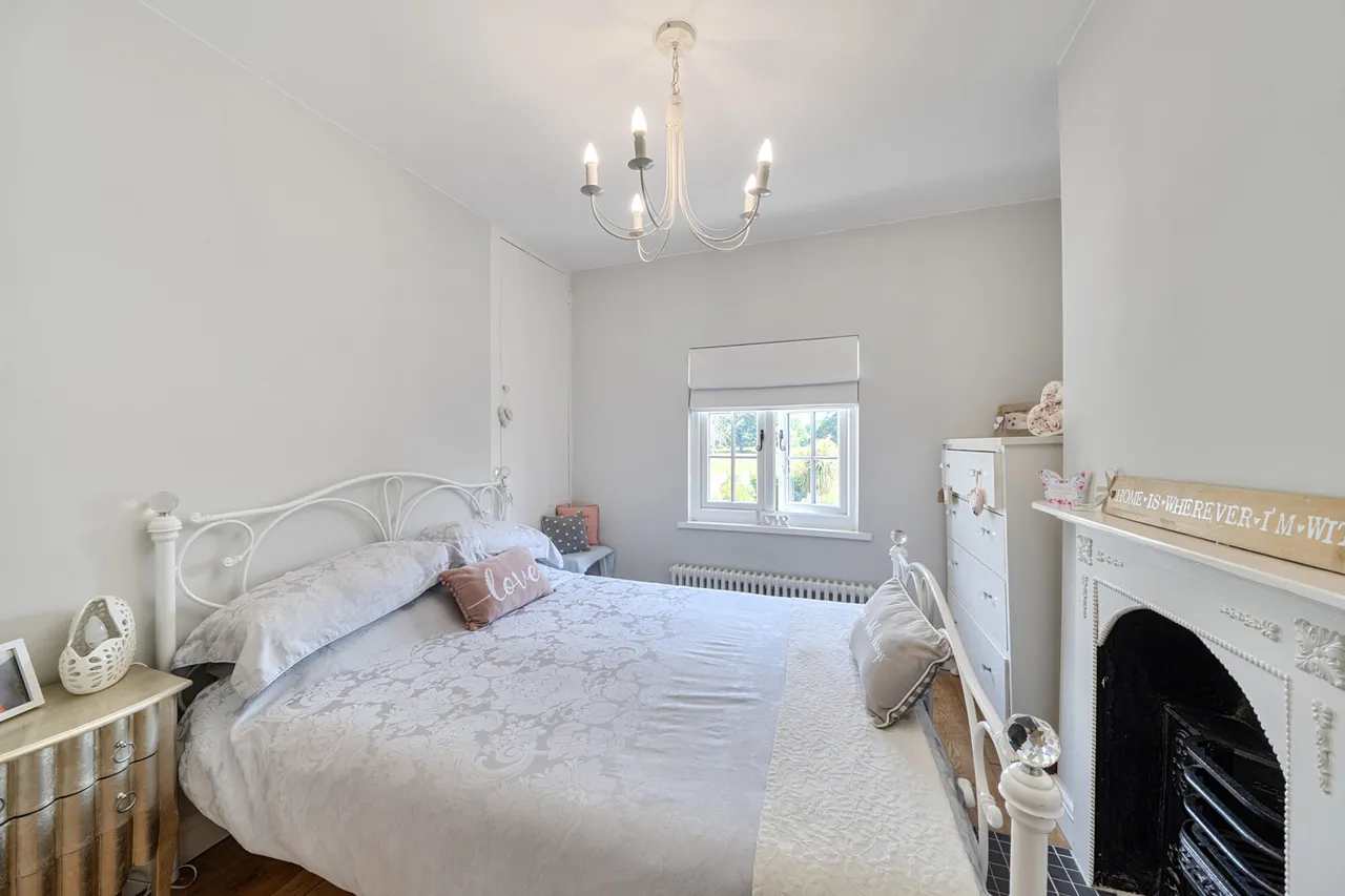 A Truly Exceptional Retreat in the Heart of Prime Uxbridge, UB8, photo 7