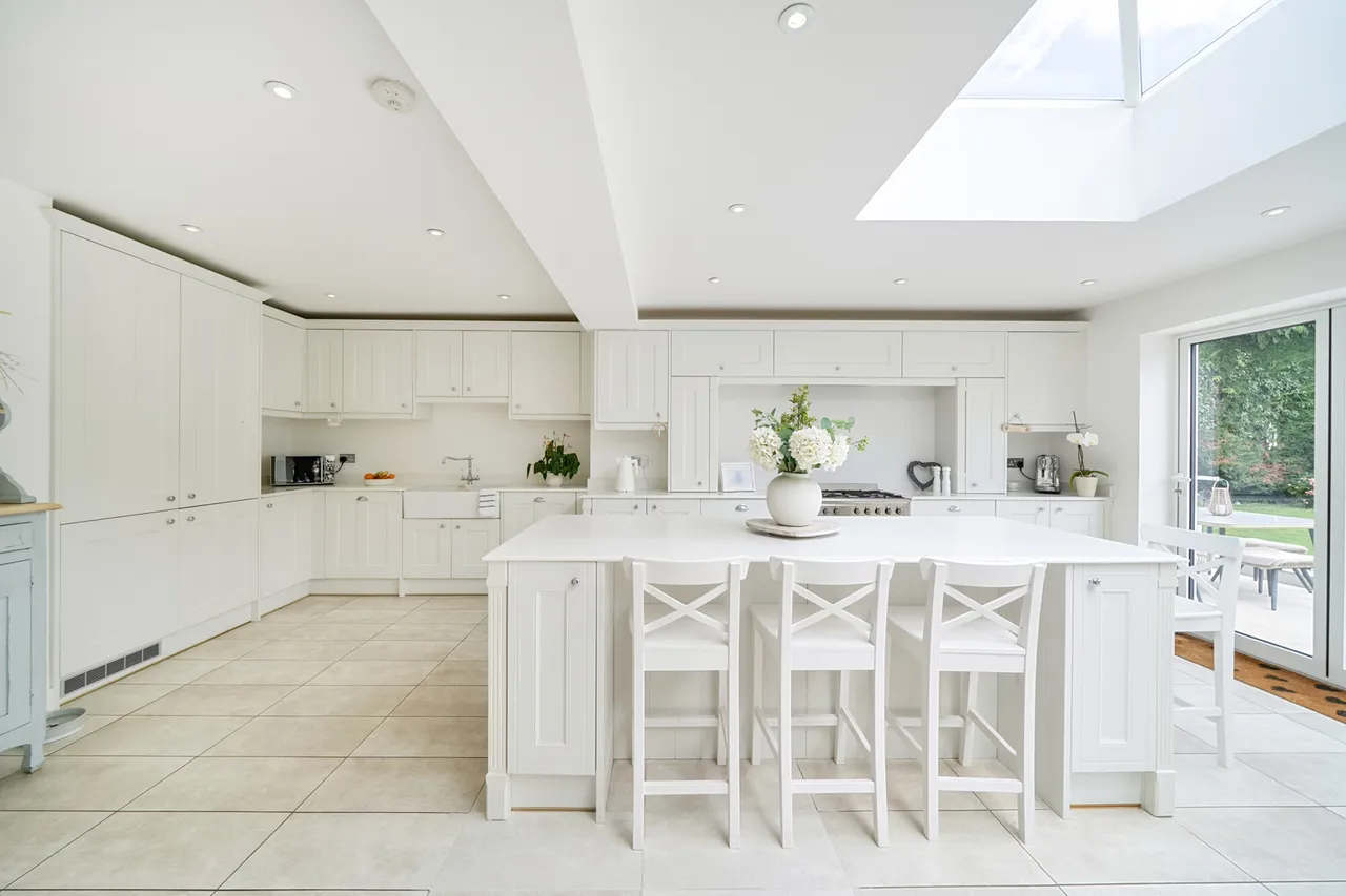 A Truly Exceptional Retreat in the Heart of Prime Uxbridge, UB8, photo 22
