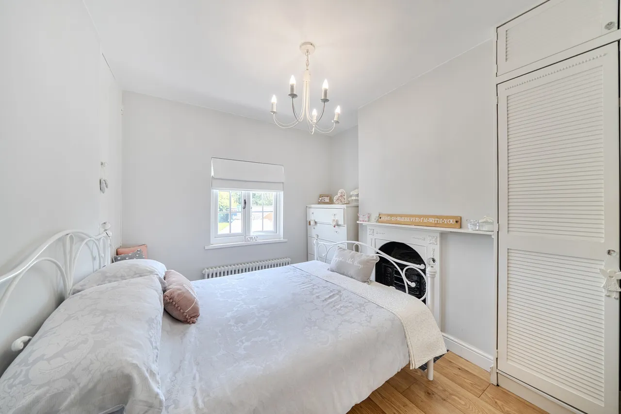A Truly Exceptional Retreat in the Heart of Prime Uxbridge, UB8, photo 20